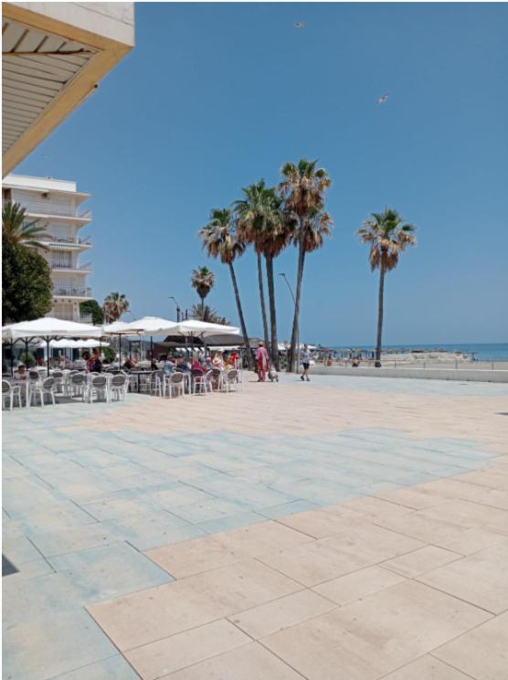 Beach Side Apartment -Estepona Buitenkant foto
